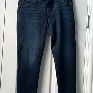 Size 6 democracy pull up jeans skinny jeans
